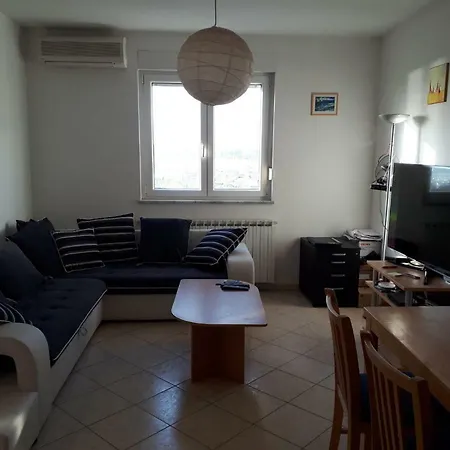 Apartman Eva *